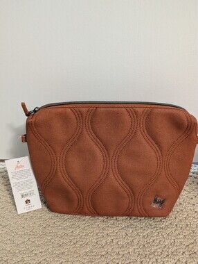 NWT Lug Volley Matte Luxe VL Pouch In Copper Brown